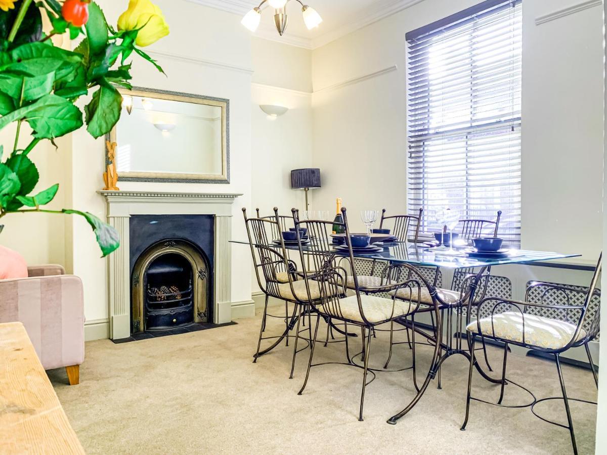 The Vines - Stunning Period Home With Free Parking York Eksteriør billede