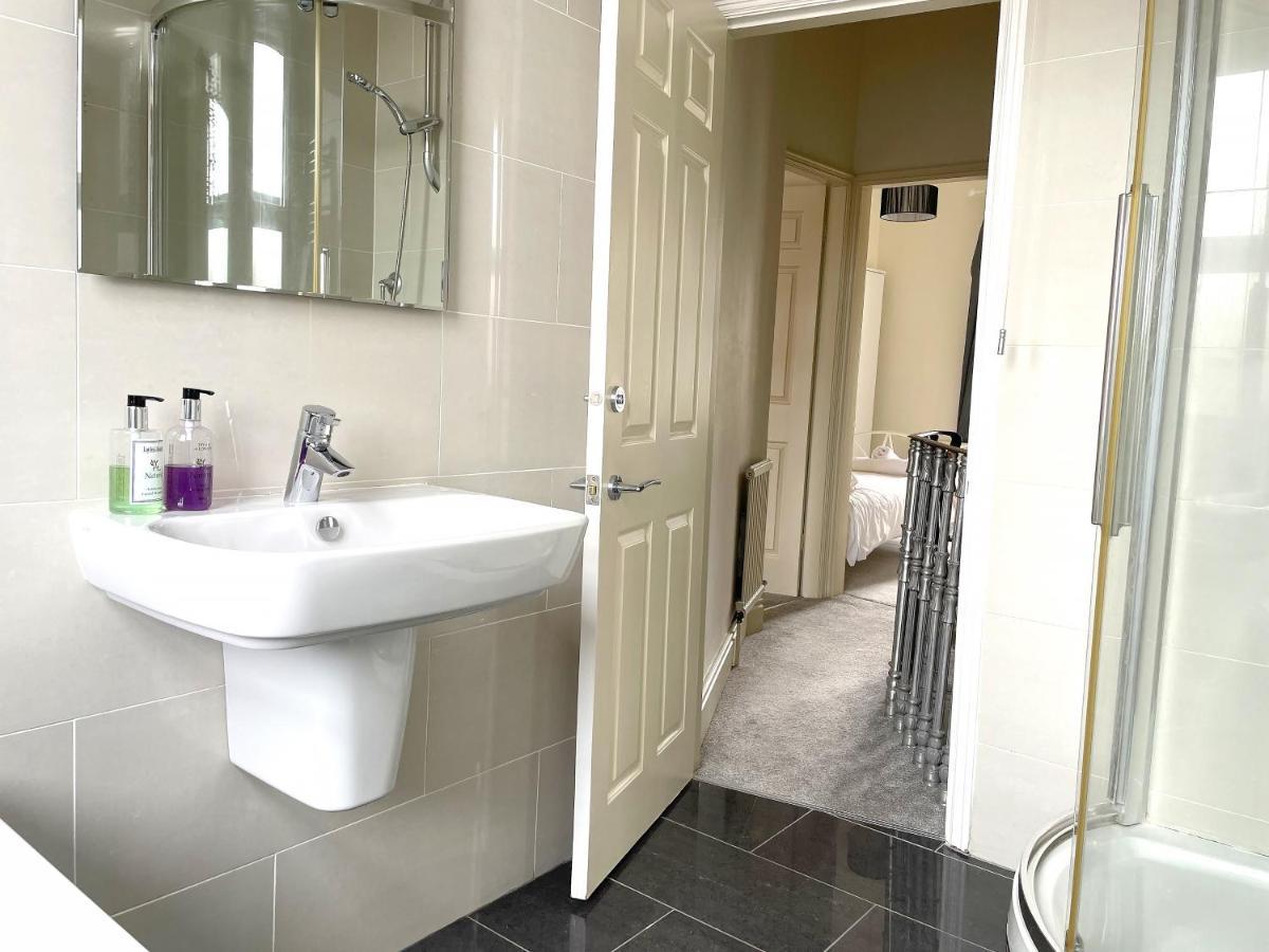 The Vines - Stunning Period Home With Free Parking York Eksteriør billede