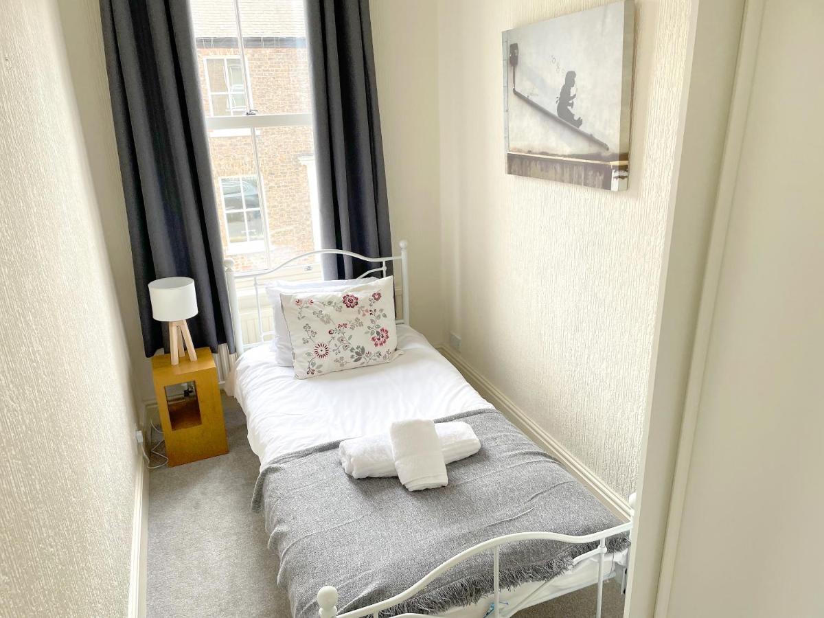 The Vines - Stunning Period Home With Free Parking York Eksteriør billede