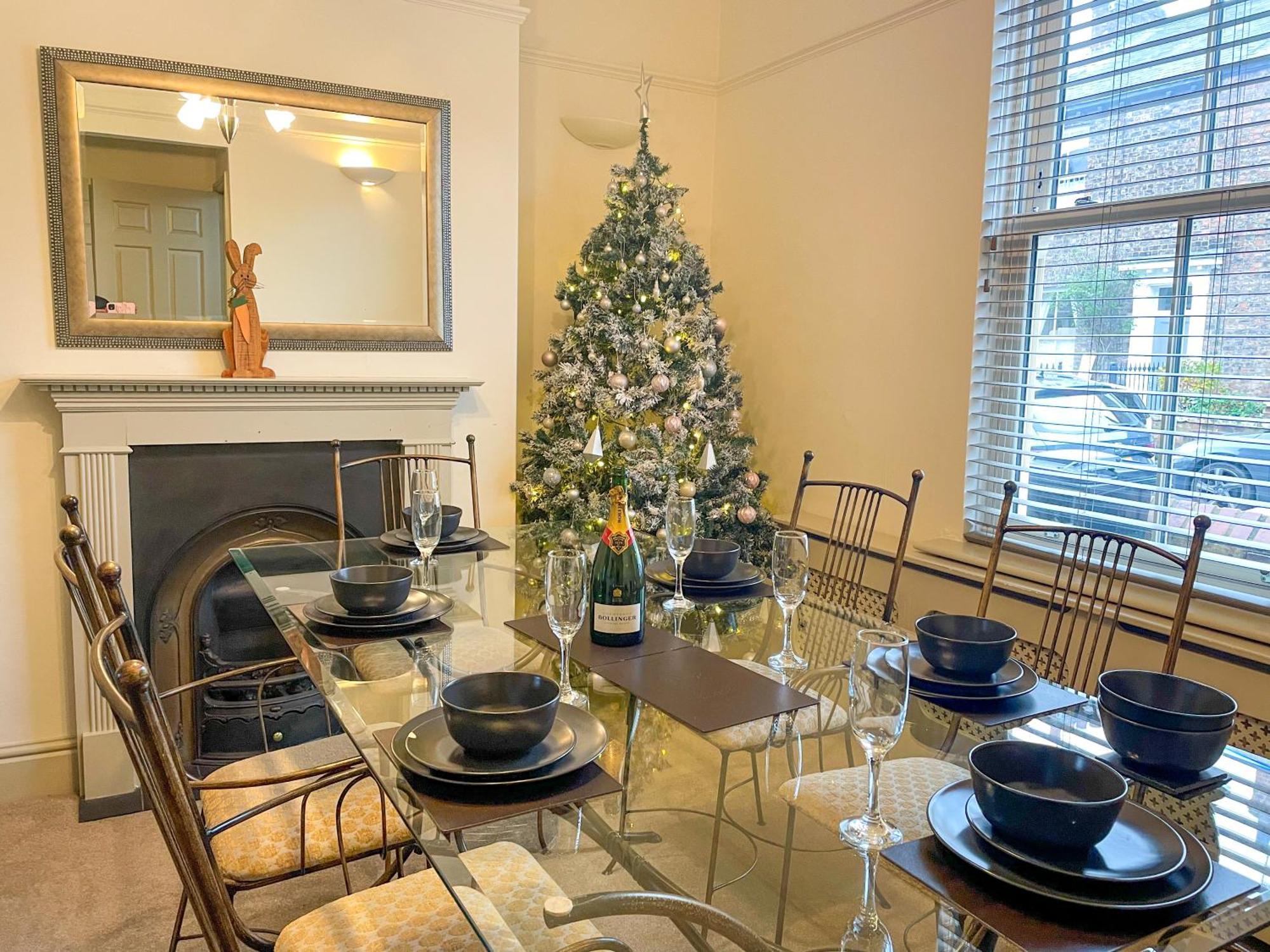 The Vines - Stunning Period Home With Free Parking York Eksteriør billede
